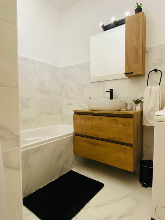 Apartamento Les Tamaris Saint-Cyr-sur-Mer Exterior foto